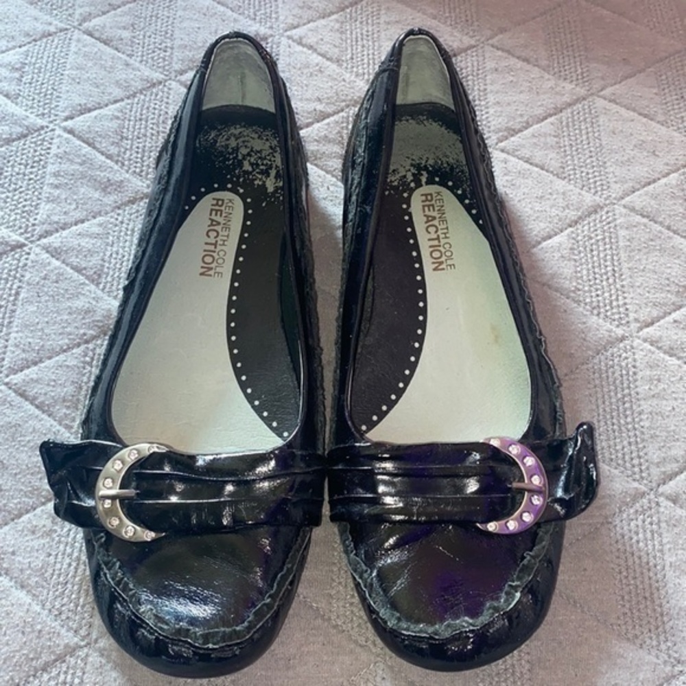 Kenneth Cole Reaction Flats